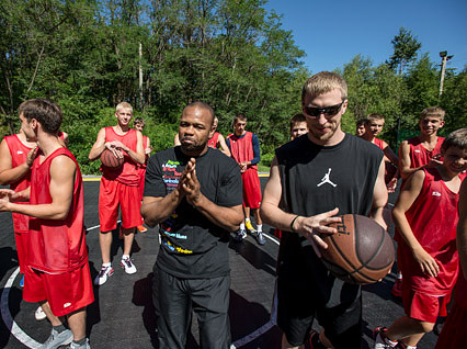 Рой Джонс Джуниор в спортивном центре «Спарта»