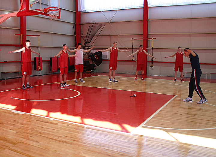 Алексей Саврасенко, Владимир Дячок и Георгий Артемьев провели мастер-класс в спортивном центре «Спарта»