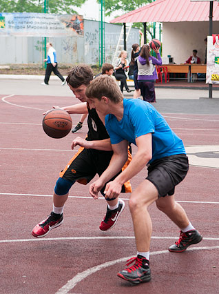 Кубок по уличному баскетболу. День первый