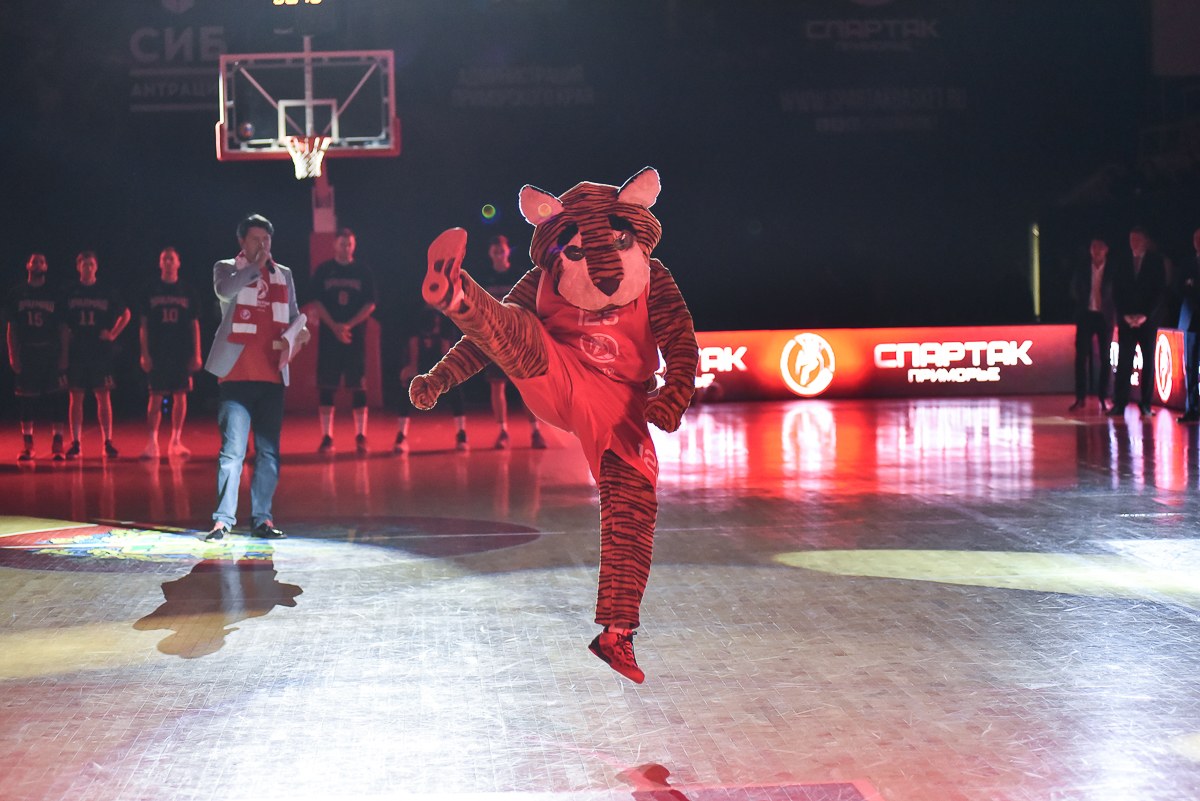 Суперлига. «Спартак-Приморье» - «Уралмаш» 90:73