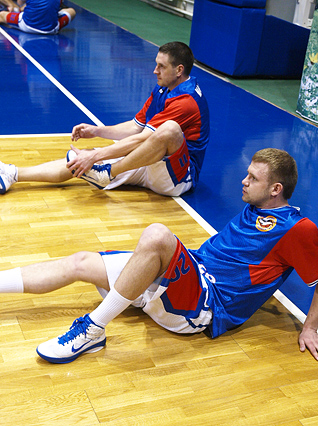 Плей-офф. 1/4 финала. «Металлург-Университет» - «Спартак-Приморье» 73:72