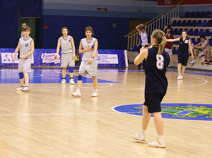 Школьная лига. Пора решающих матчей