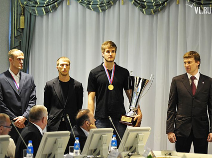 Спартаковцы встретились с Сергеем Дарькиным и Вячеславом Фетисовым