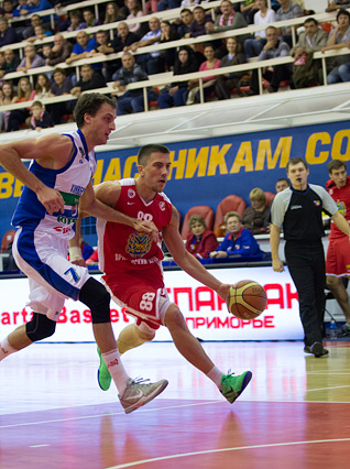 «Спартак-Приморье» - «Университет-Югра» 69:73 