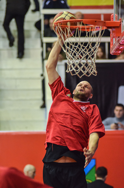 Суперлига. «Спартак-Приморье» - МБА 92:69