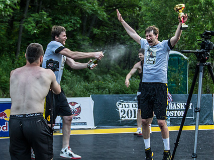 Молодым есть у кого учиться