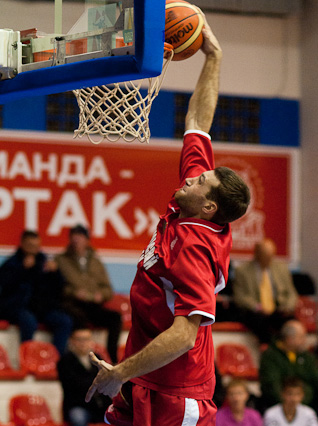 «Спартак-Приморье» - «ТЕМП-СУМЗ» 85:66