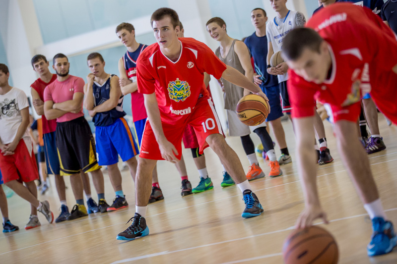 Евгений Кисурин провел мастер-класс для студентов ДВФУ