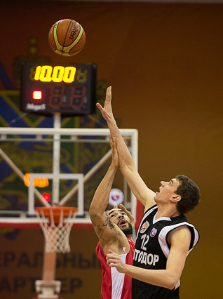 «Спартак-Приморье» - «Автодор» 86:74