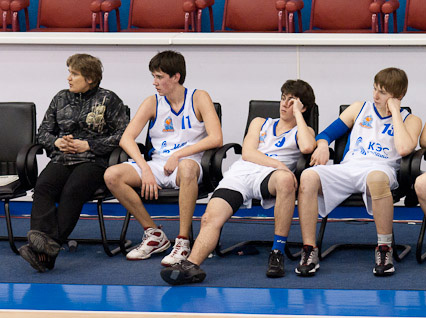 «КЭС-БАСКЕТ»: в финале школьники из Владивостока и Сибирцево