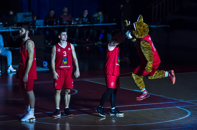 Суперлига. «Спартак-Приморье» - «ТЕМП-СУМЗ-УГМК» 102:92