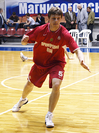 Плей-офф. 1/4 финала. «Металлург-Университет» - «Спартак-Приморье» 73:72