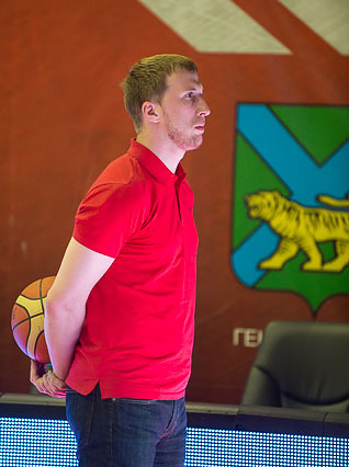 1/2 финала. «Спартак-Приморье» - «Автодор» 70:71