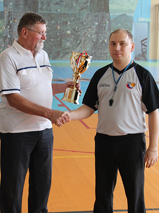 Ветераны открыли сезон в Большом Камне