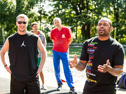 Рой Джонс Джуниор в спортивном центре «Спарта»