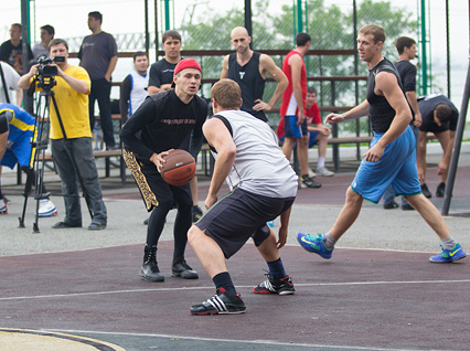 Ночь. Улица. Стритбол