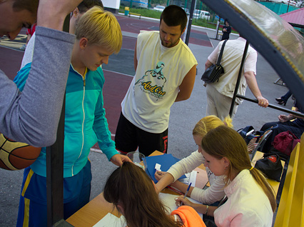 Ночь. Улица. Стритбол