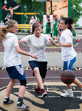 Кубок по уличному баскетболу. День первый